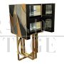 Bar cabinet with geometries of mirror and colored glass