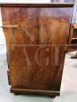 Italian dresser in walnut and briar from the early 20th century