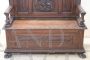 Antique Renaissance style entrance chest in carved walnut, late 19th century