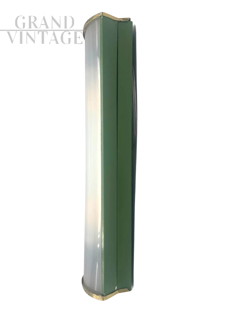 Applique design Meltex in ottone e ferro laccato verde                            