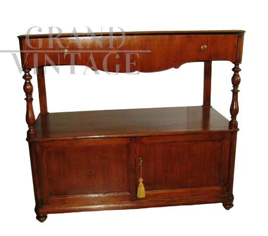 Credenza antica a due corpi in abete massello. Epoca fine 1800 - inizi 1900 