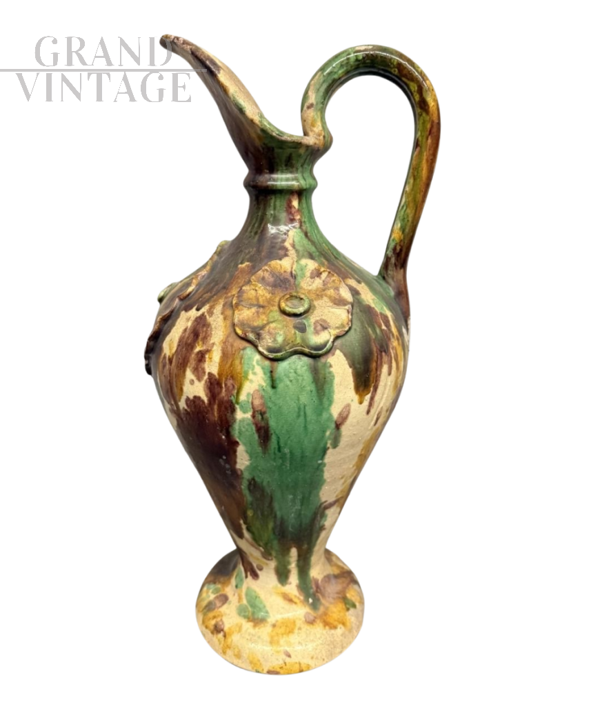 Brocca in maiolica dei primi del '900, popolare, dipinta in sud Italia                            