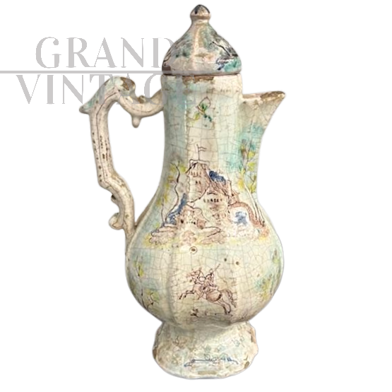 Caffettiera o versatoio antico in ceramica di Albisola dipinta, XVIII secolo                            
