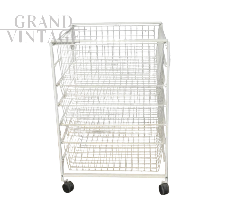 Carrello espositore vintage in metallo bianco con cassetti                            