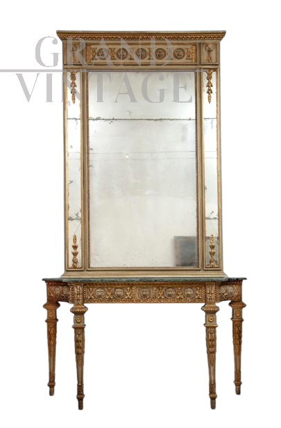Console con specchio antica di epoca Luigi XVI in lacca e oro, con piano in marmo                            