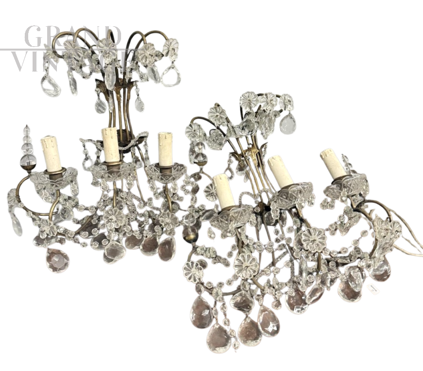 Coppia di appliques dei primi del '900 con gocce di cristallo                            