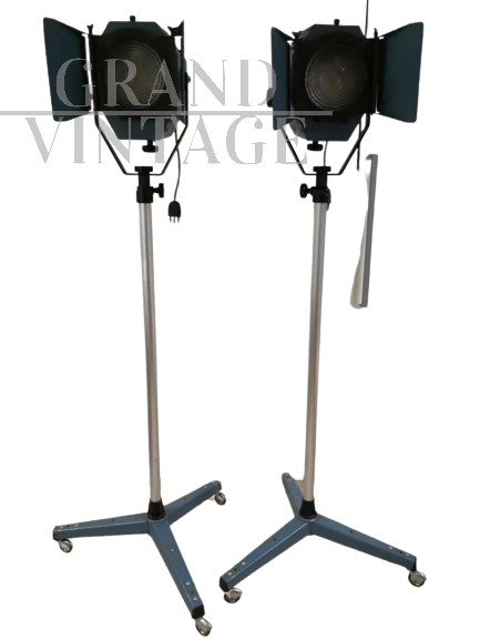 Coppia di fari fotografici vintage tedeschi anni '60                            