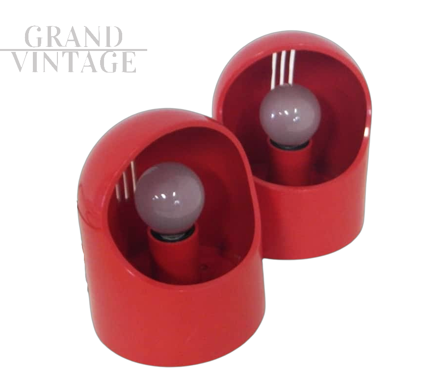 Coppia di lampade da tavolo Gedy in plastica rossa, anni '70                            