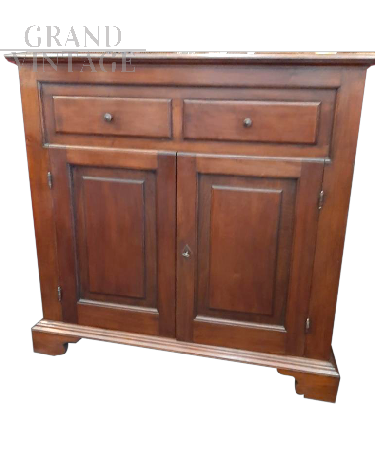 Credenza antica lombarda in noce