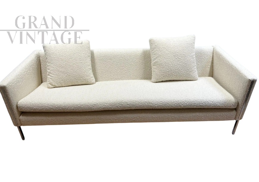 Divano 442 di Pierre Paulin in bouclé avorio                            