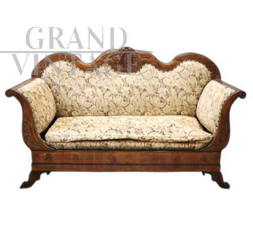 Divano antico epoca Carlo X in noce intagliato, XIX secolo                            