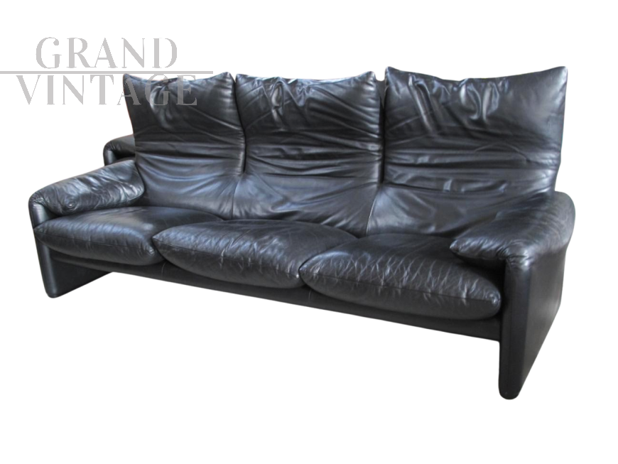 Divano Maralunga di Vico Magistretti a tre posti in pelle nera                            