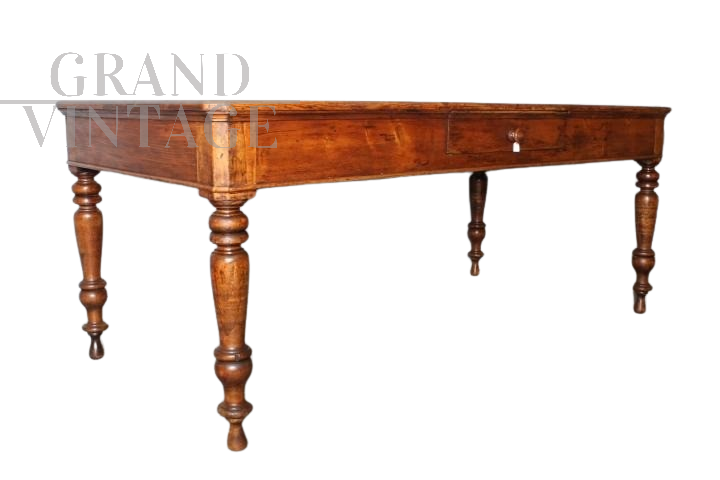 Grande tavolo antico rustico toscano del XIX secolo                            
