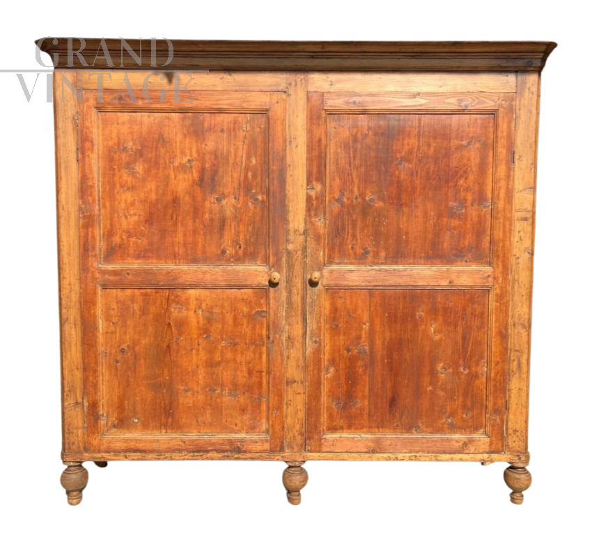 Grande stipo credenza rustica antica in abete naturale                            