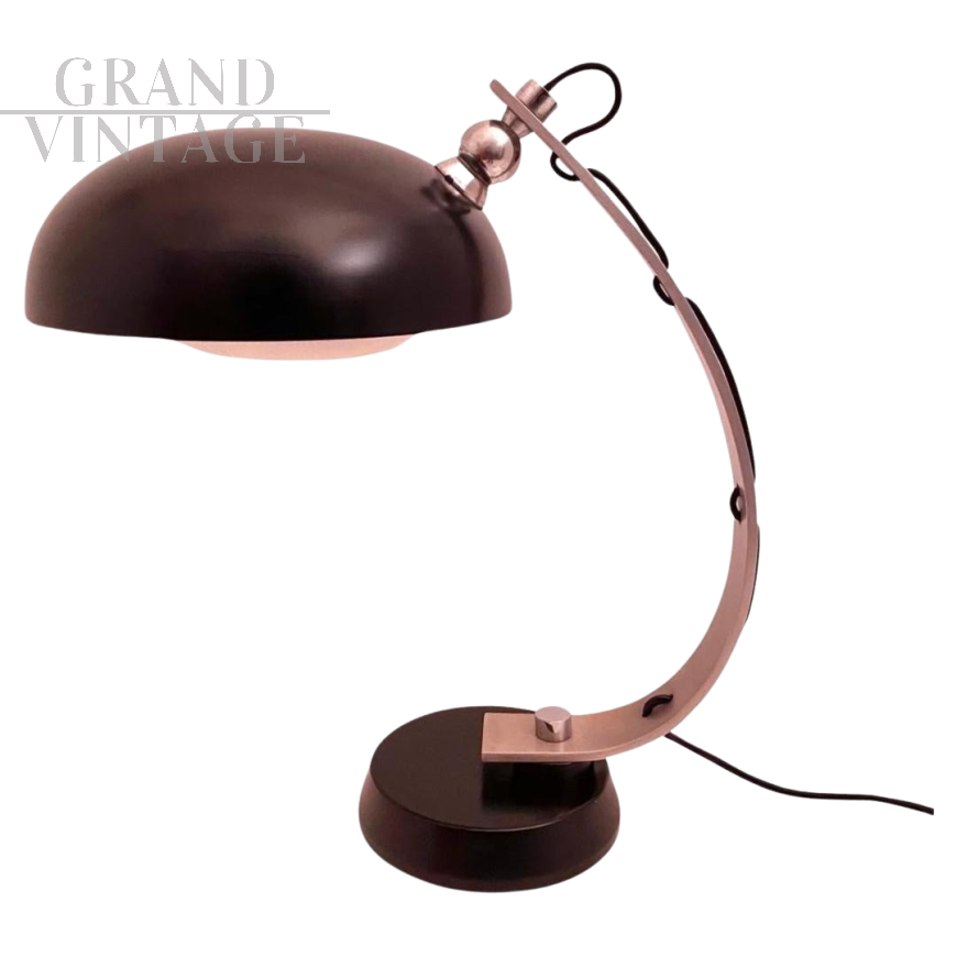 Lampada da tavolo design attribuita a Angelo Lelli per Arredoluce, colore nero                            