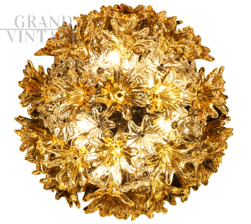 Lampadario sfera floreale di Toni Zuccheri per Venini                           