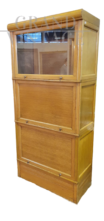 Libreria schedario vintage in rovere con ante a scomparsa