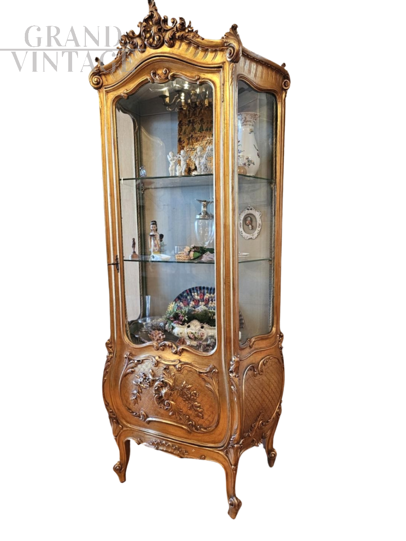 Mobile a vetrina antico intagliato e dorato di metà '800                            