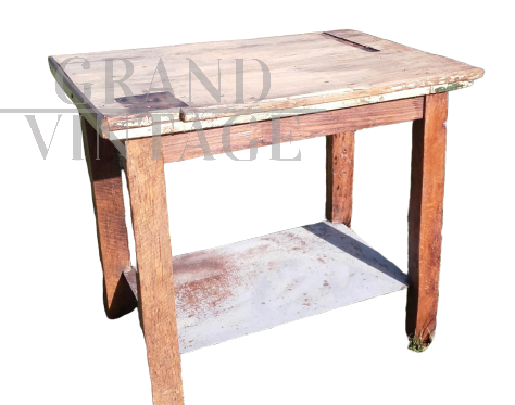 Tavolo in legno recuperato