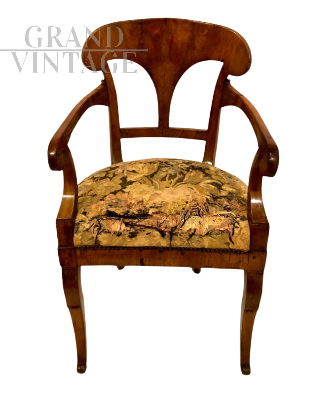 Poltrona Biedermeier antica dell'800                            