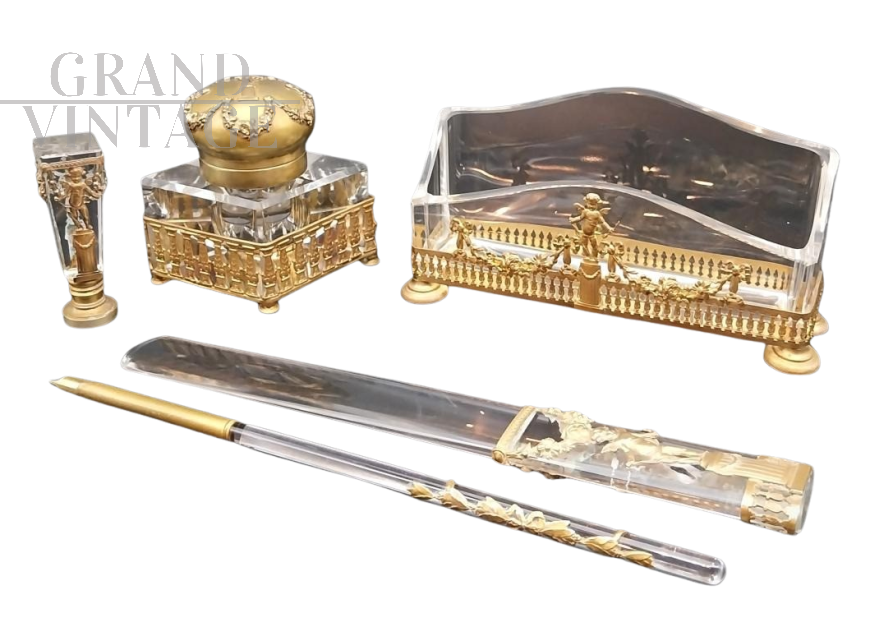 Raro set da scrittura antico Napoleone III in bronzo dorato e cristallo                            