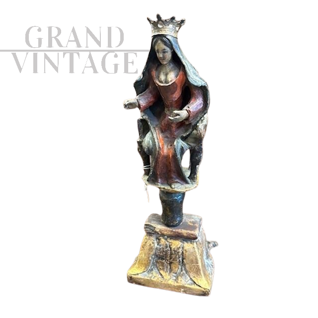Scultura di Madonna sul trono del XVII secolo in legno policromo                            