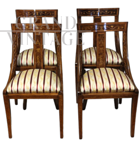 Set di 4 sedie a gondola antiche intarsiate                            