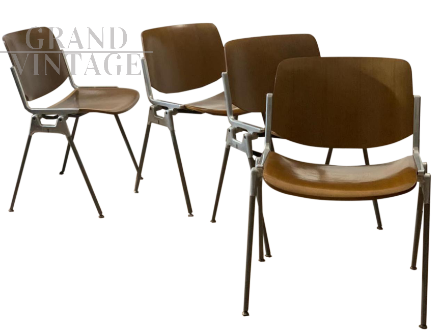 Set di 4 sedie Giancarlo Piretti, modello Jec