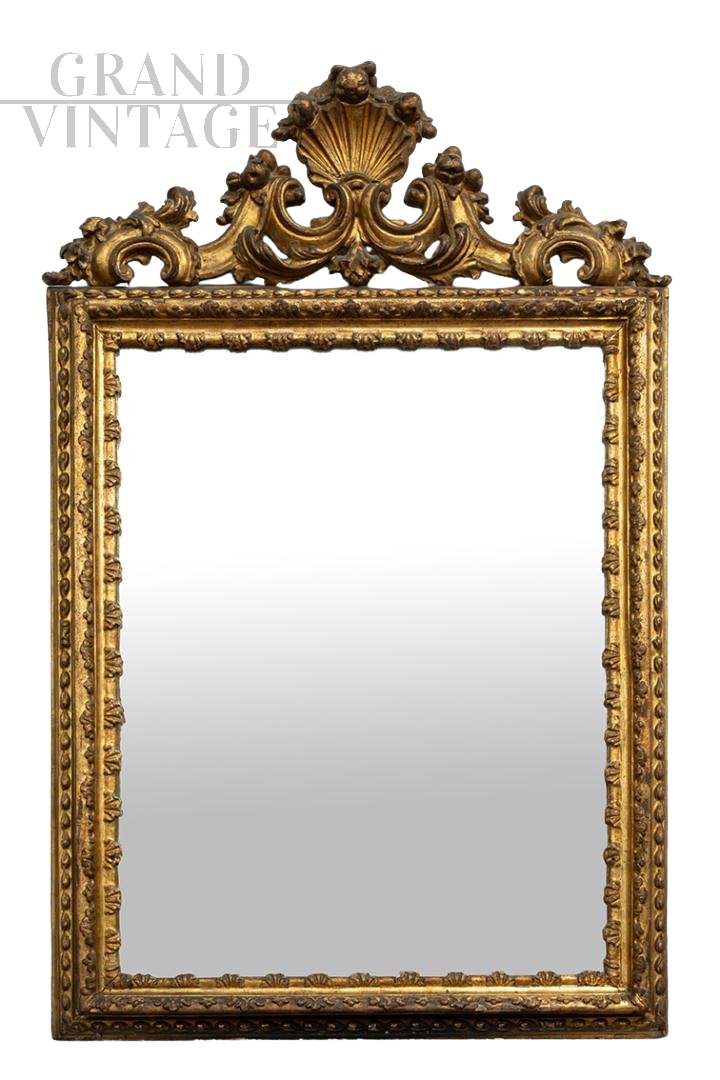 Specchiera antica Luigi XVI Napoletana in legno dorato e intagliato                            