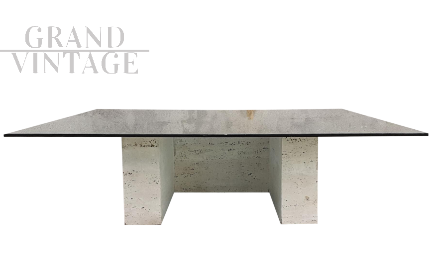 Tavolino grande vintage, base in granito, piano di vetro fumé. Anni '60. 
