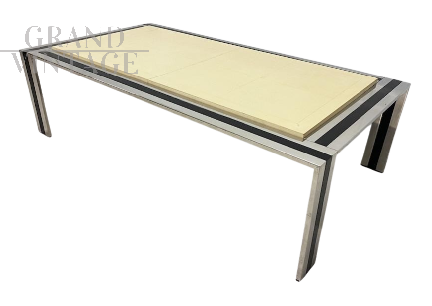 Tavolino da salotto di Romeo Rega in acciaio e pergamena, anni '70                            