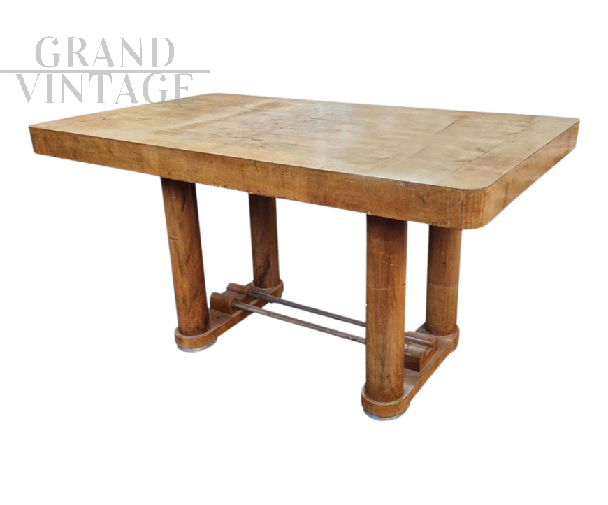 Tavolo Art Déco in noce, Italia anni '30                            