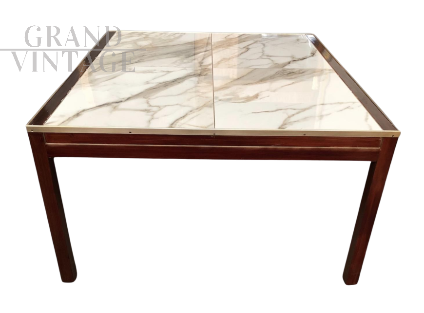 Tavolo vintage con piano effetto marmo                            