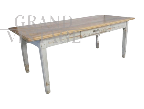 Tavolo vintage in abete laccato bianco con piano in larice, anni '70                            
