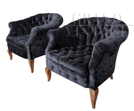 Coppia di poltrone Chesterfield in velluto nero                            