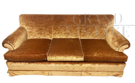 Divano vintage classico a tre posti in velluto di seta marrone fulvo                            