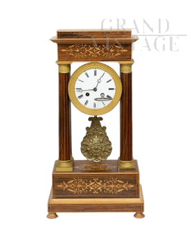 Orologio antico Carlo X in legni esotici pregiati, Francia XIX secolo                            