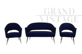 Set da salotto design vintage con divano e poltrone in bouclé blu, anni '70