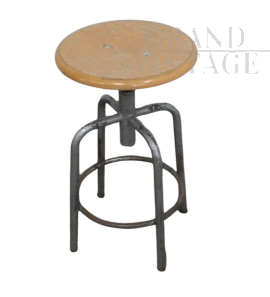 Sgabello vintage industriale in legno e ferro a 4 piedi, 1960                            