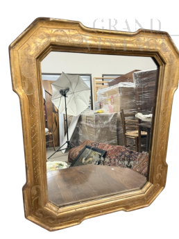 Specchiera a vassoio antica di metà '800 in foglia oro con lavorazione incisa                            