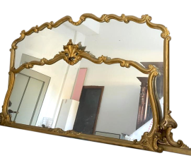 Due grandi specchiere  in legno dorato in stile