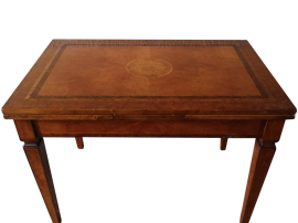 Antique drawleaf extendable table