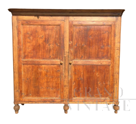 Grande stipo credenza rustica antica in abete naturale                            