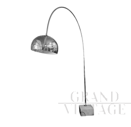 Lampada ad arco con base in marmo nello stile di Castiglioni                            