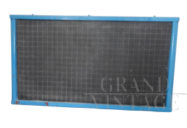 Lavagna scolastica vintage a quadretti con cornice in legno blu                            