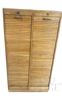 Mobile da archivio a doppia serranda in rovere                            