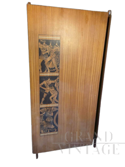 Piccolo armadio Princic anni ’50 con figure stile Antica Grecia