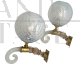 Coppia di applique a sfera attr. Seguso in vetro di Murano e ottone, 1950                            