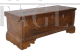 Piccola cassapanca antica intagliata del XVIII secolo in castagno                            