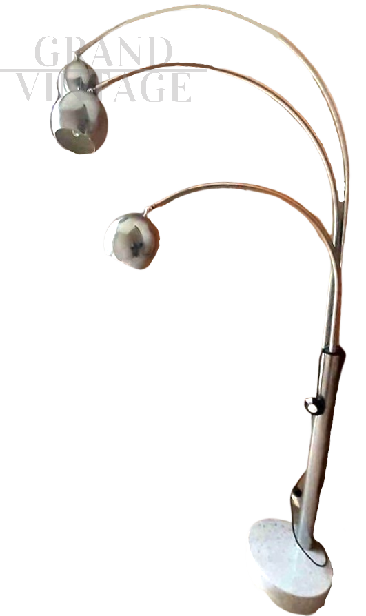 Reggiani arched floor lamp in chromed steel with three lights